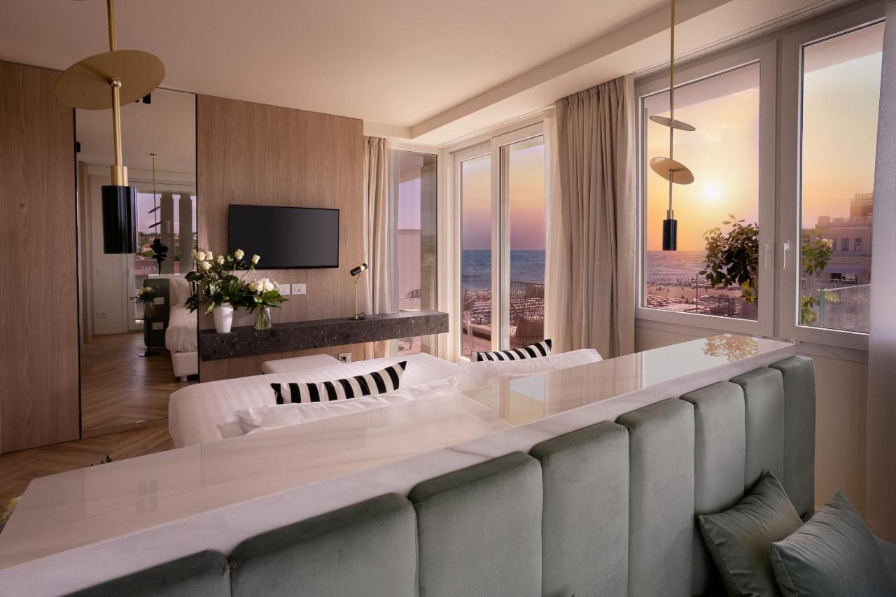 Queen Suite Sea View