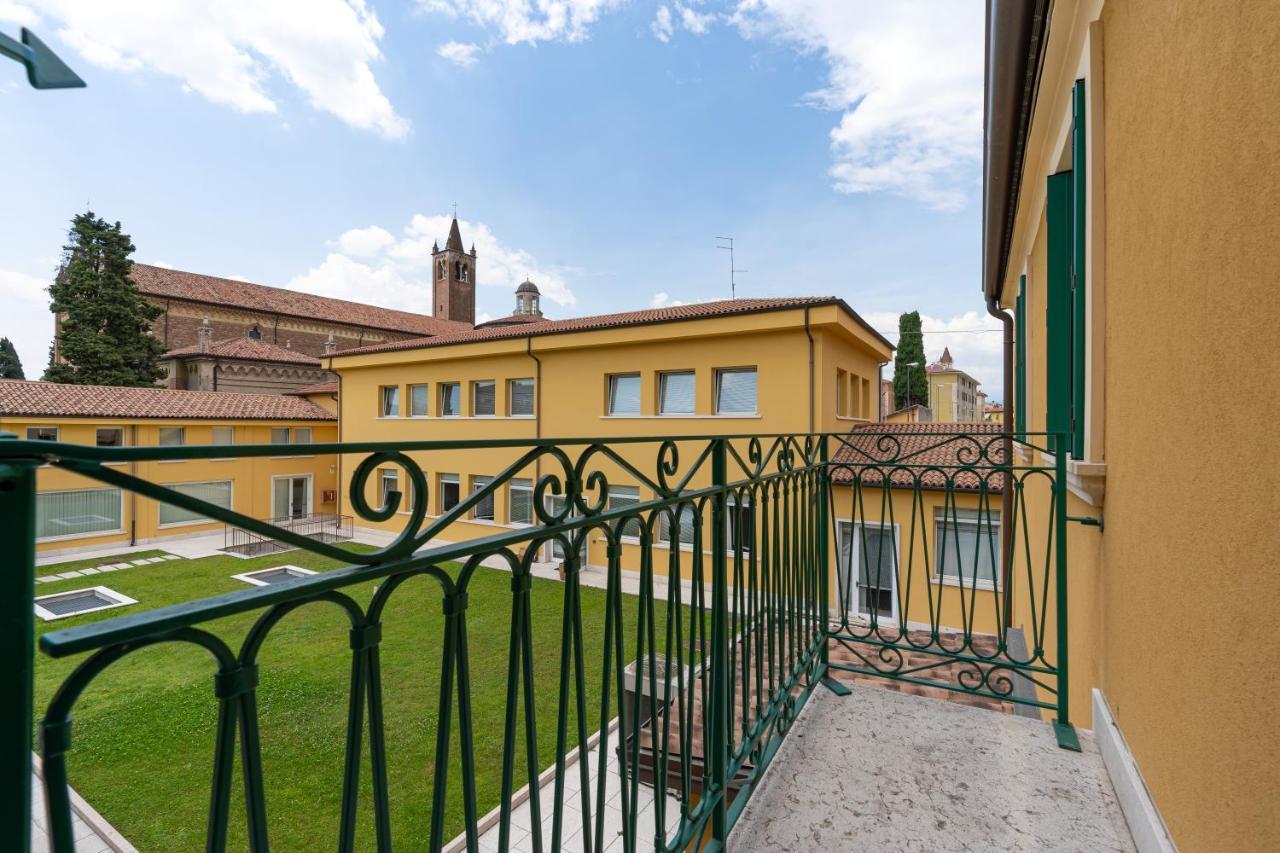Two-Bedroom Deluxe Apartment Balcony