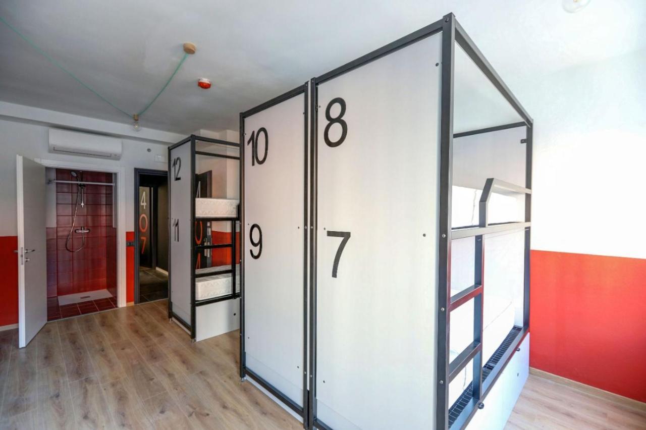Single Bed 12-Bed Dormitory Room