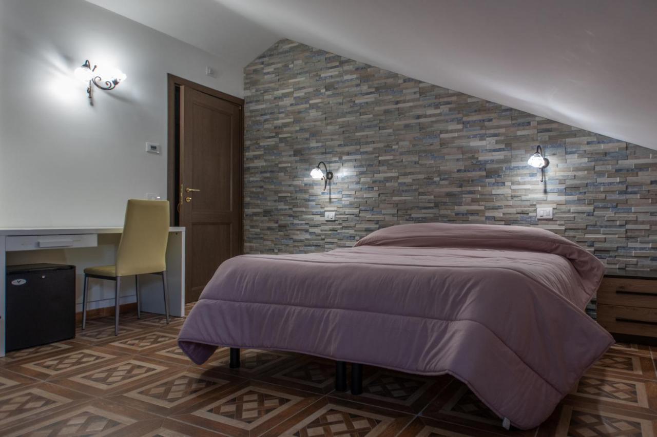 Double Room Mountain View