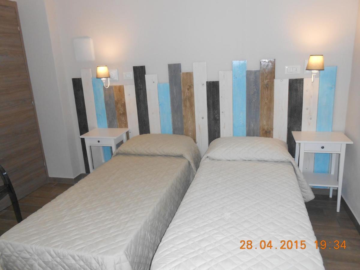 Double or Twin Room Private Bathroom