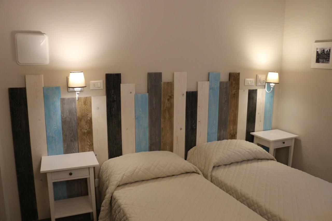 Double or Twin Room Private Bathroom