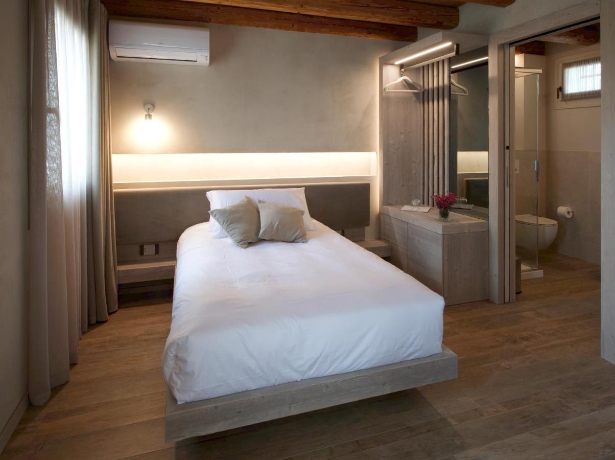 Large Single Room,1286204695:JPEG