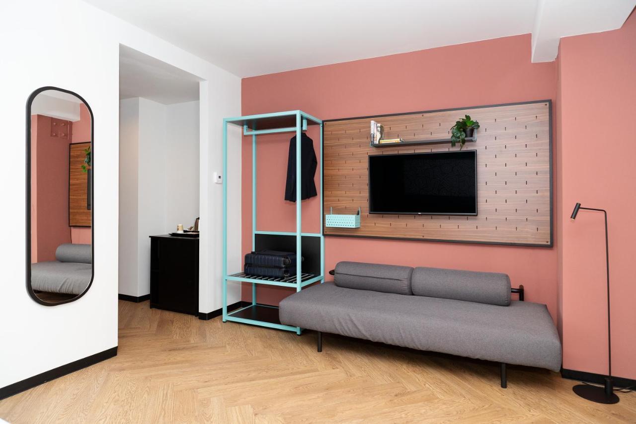 Deluxe Double Room Extra Bed