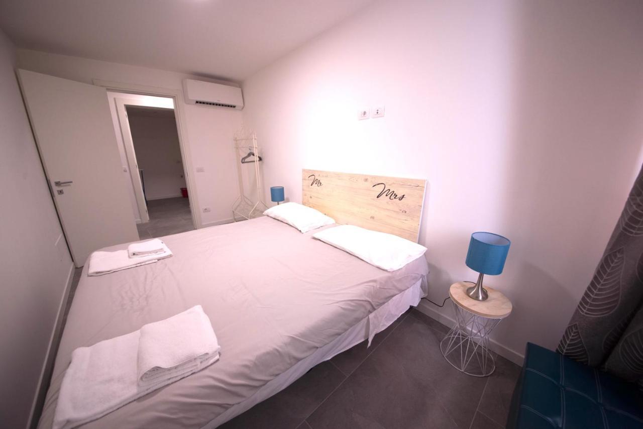 Deluxe Two-Bedroom Apartment