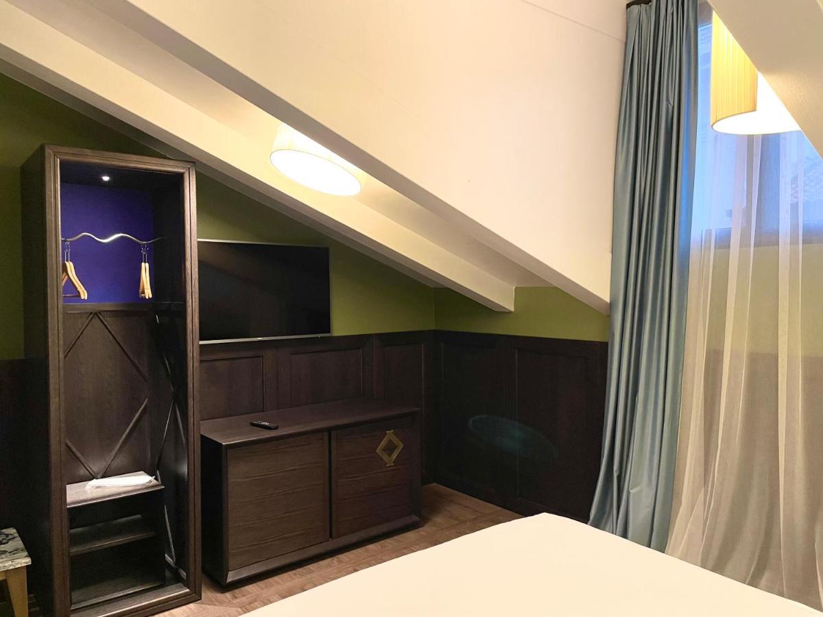 Single Room
