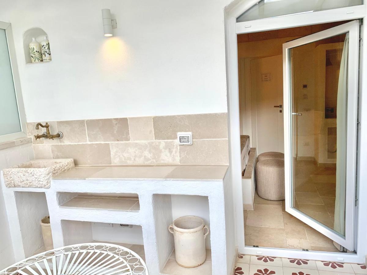 Deluxe Double Room Shower