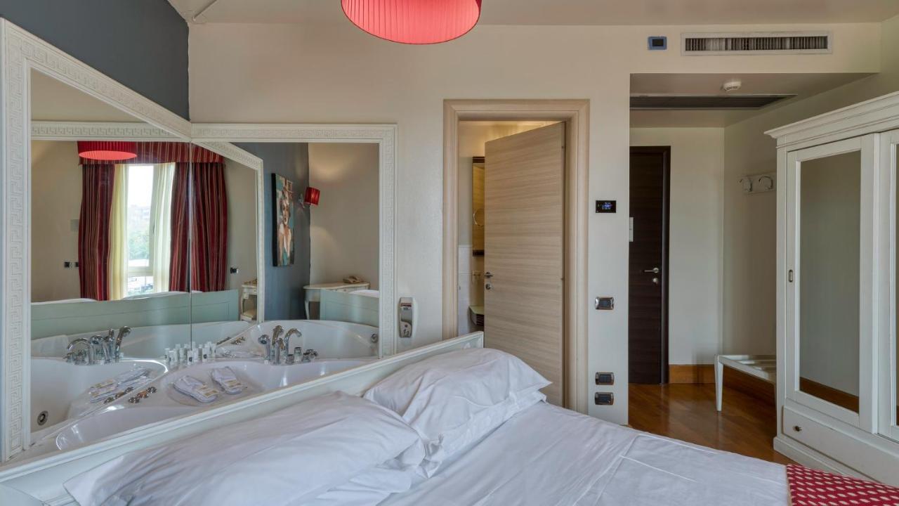 Double Room Spa Bath