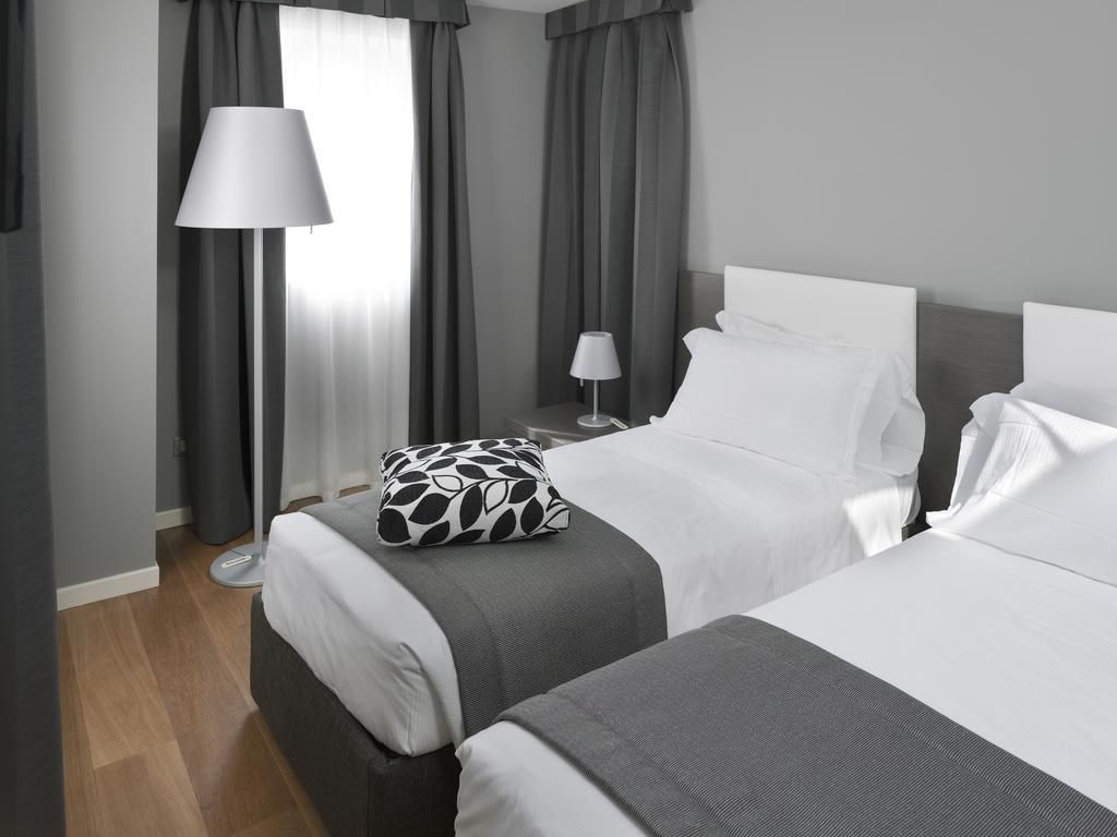 Two-Bedroom Apartment,1681725305:JPEG