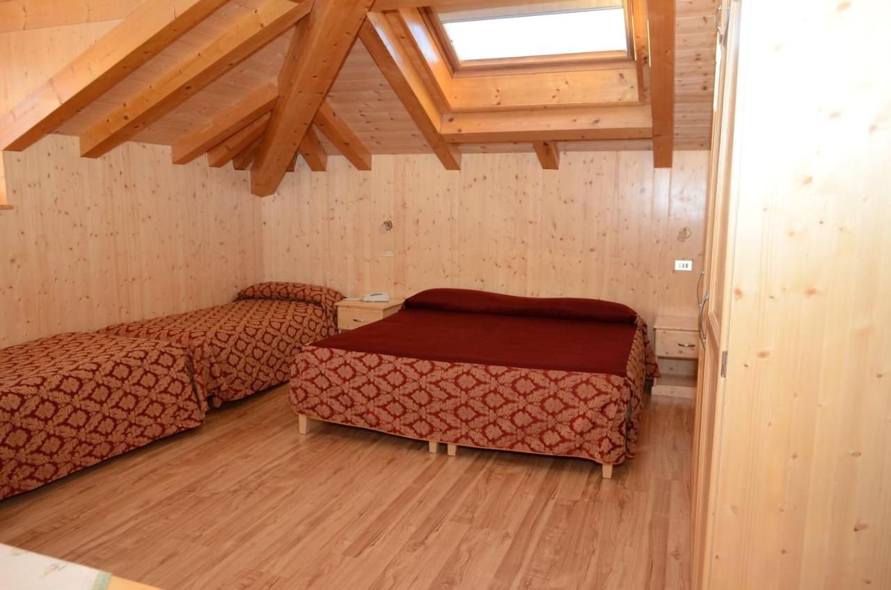 Triple Room,1442901853:JPEG