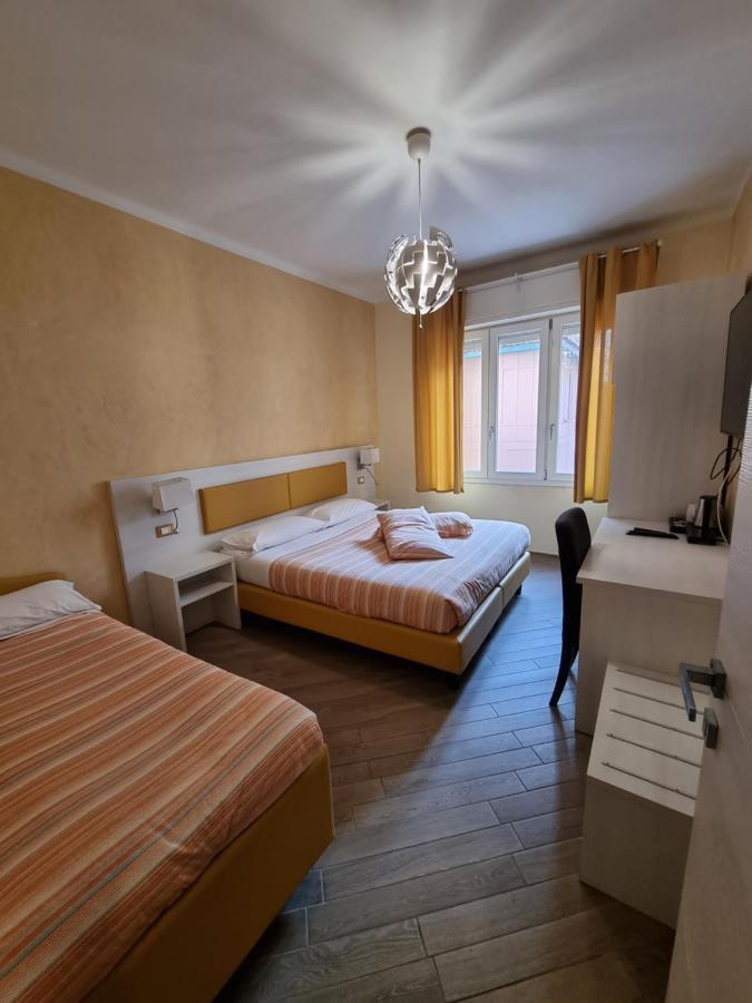 Large Double or Twin Room