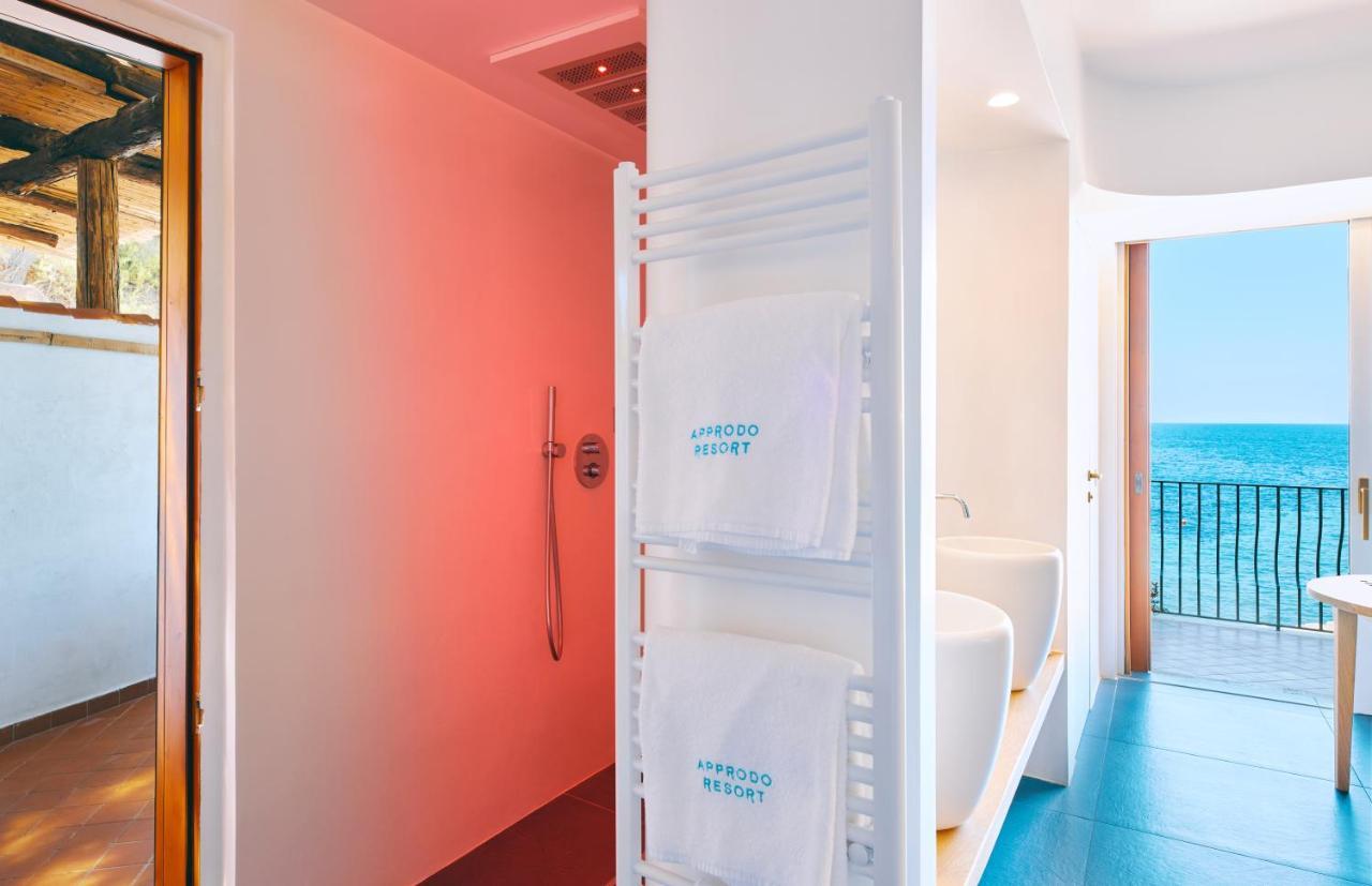 Deluxe Suite Spa Bath Spa Access