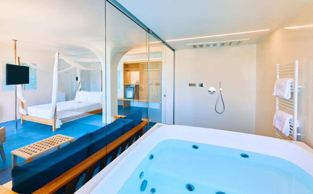 Deluxe Suite Spa Bath Spa Access