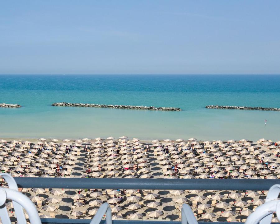 Camera Familiare con Vista Mare