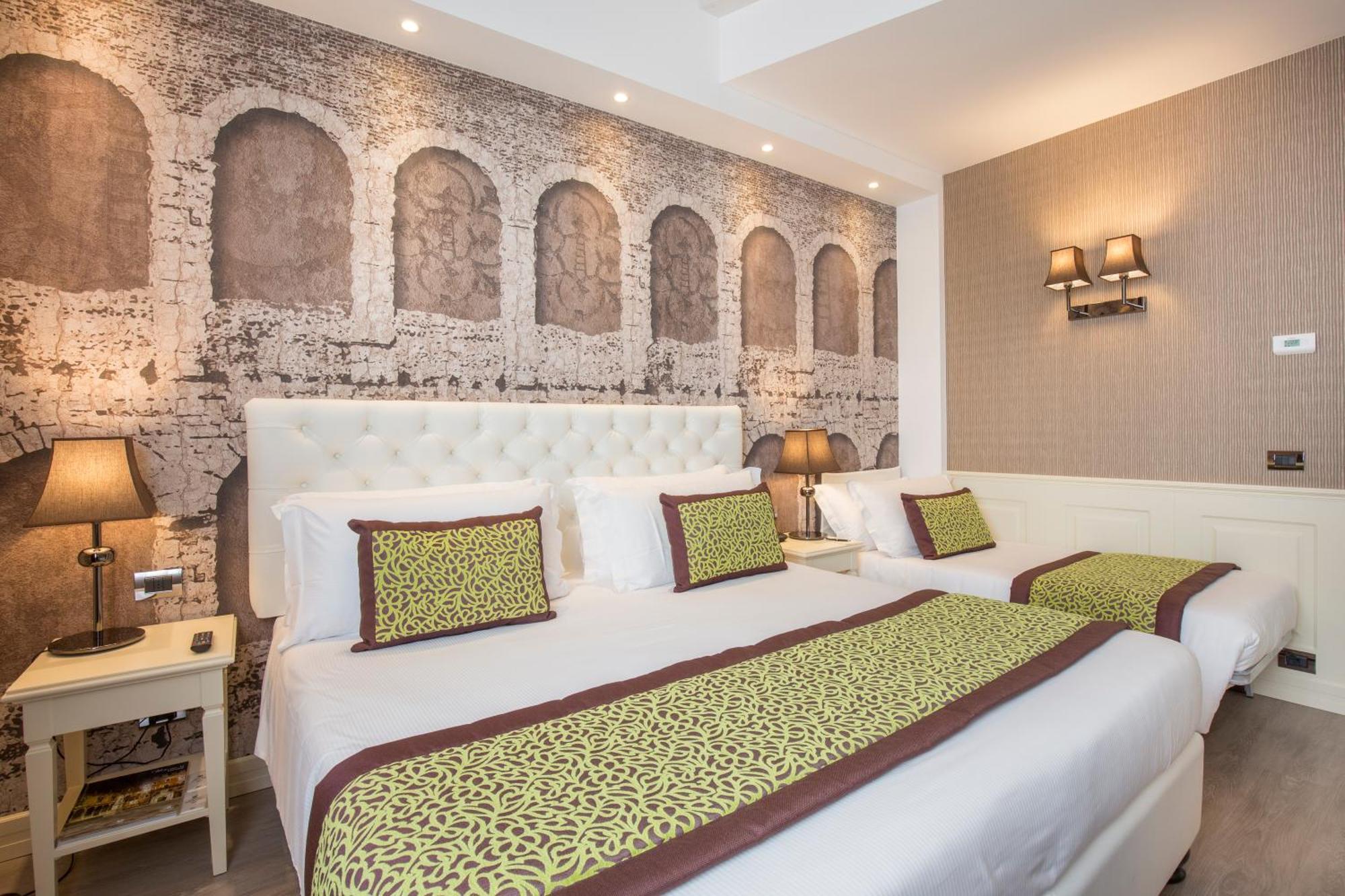 Deluxe Triple Room