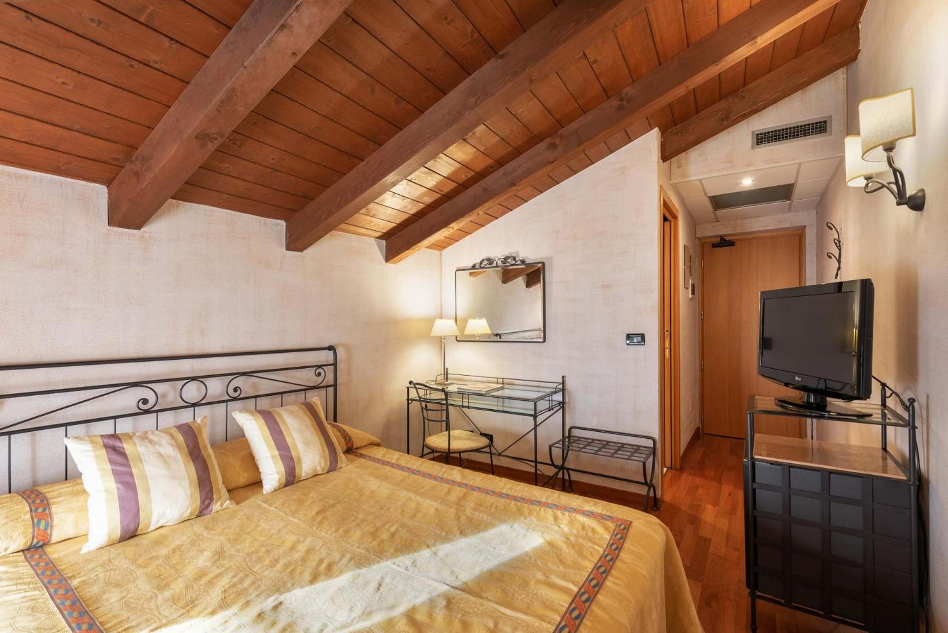Quarto Duplo Económico