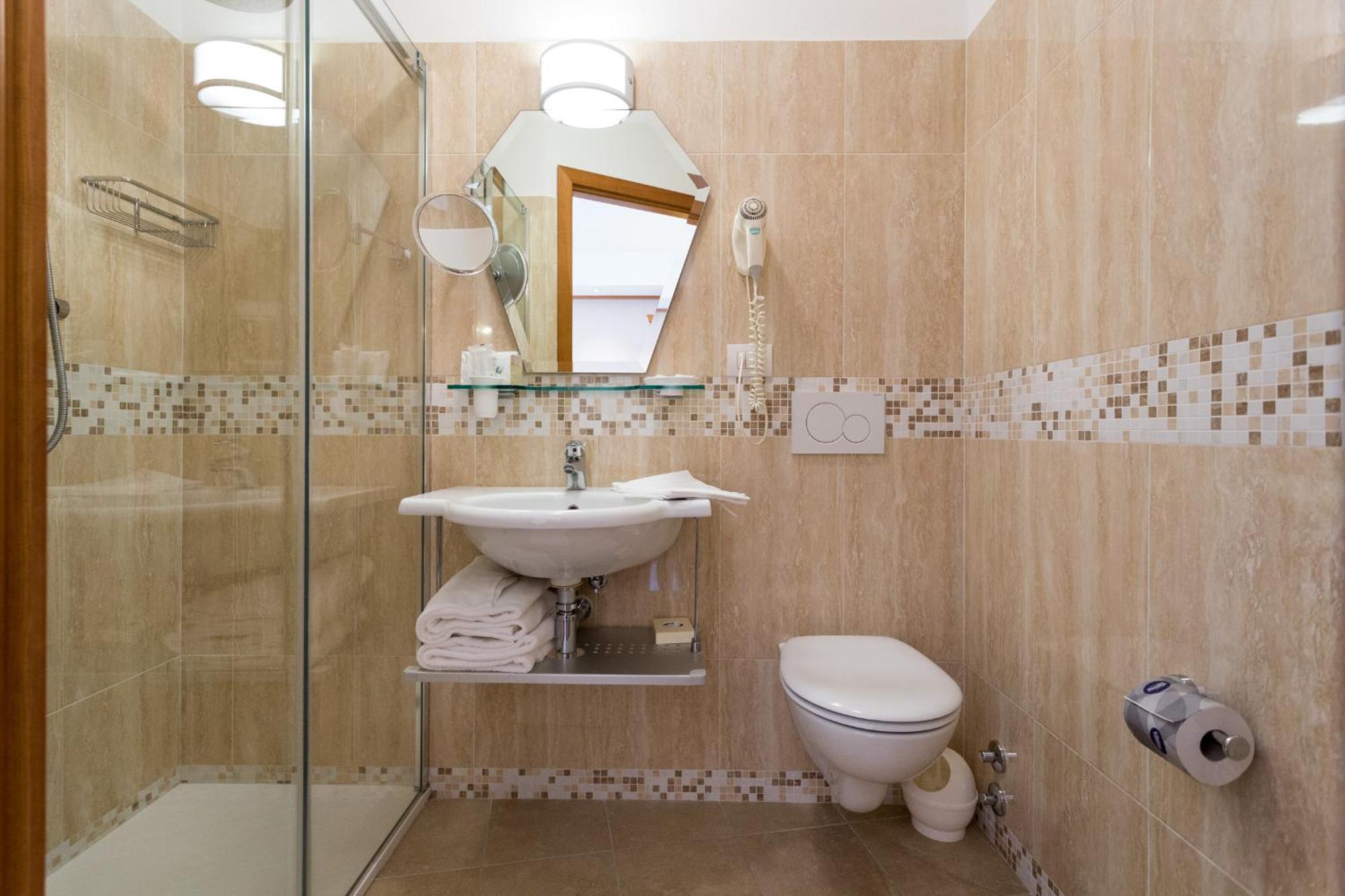 Economy Double or Twin Room