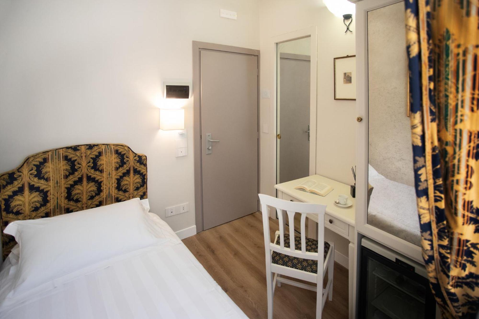 Classic Single Room