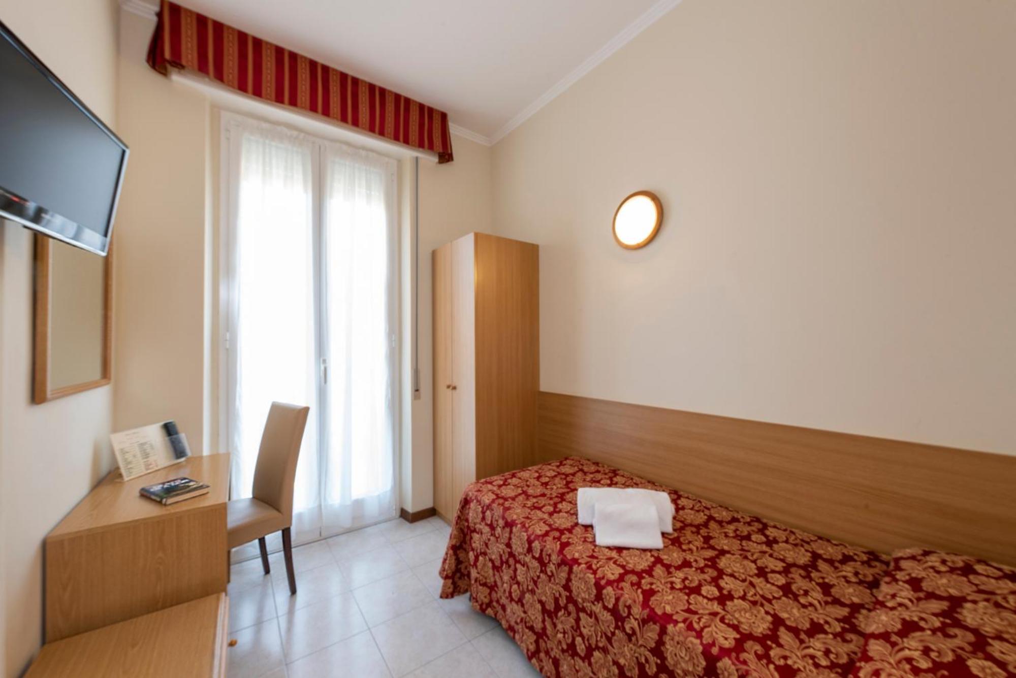 Large Single Room