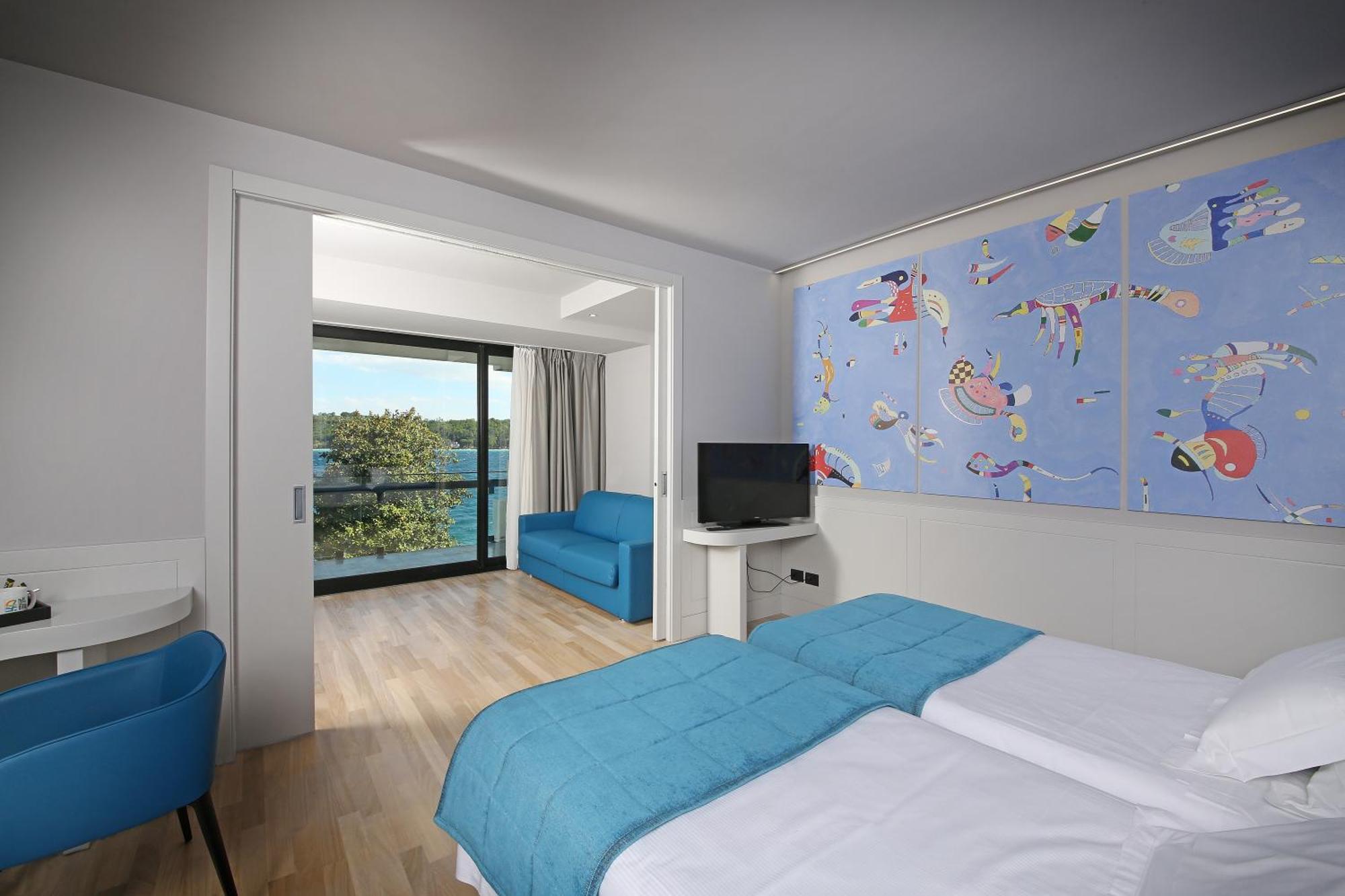 Junior Suite Balcony Lake View