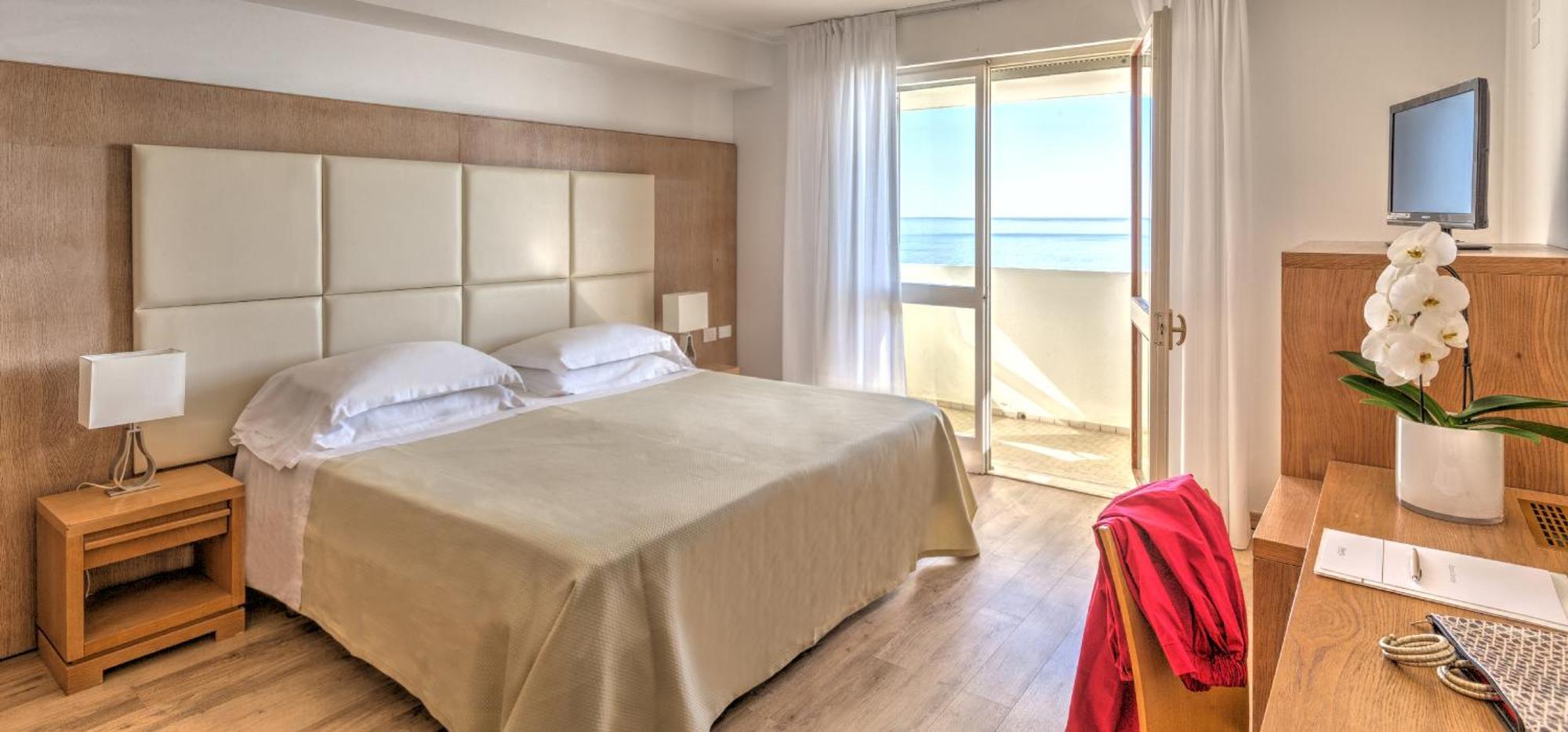 Double or Twin Room Balcony