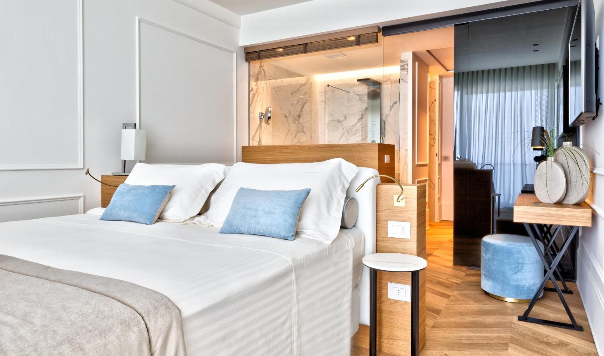 Queen Room Sea View
