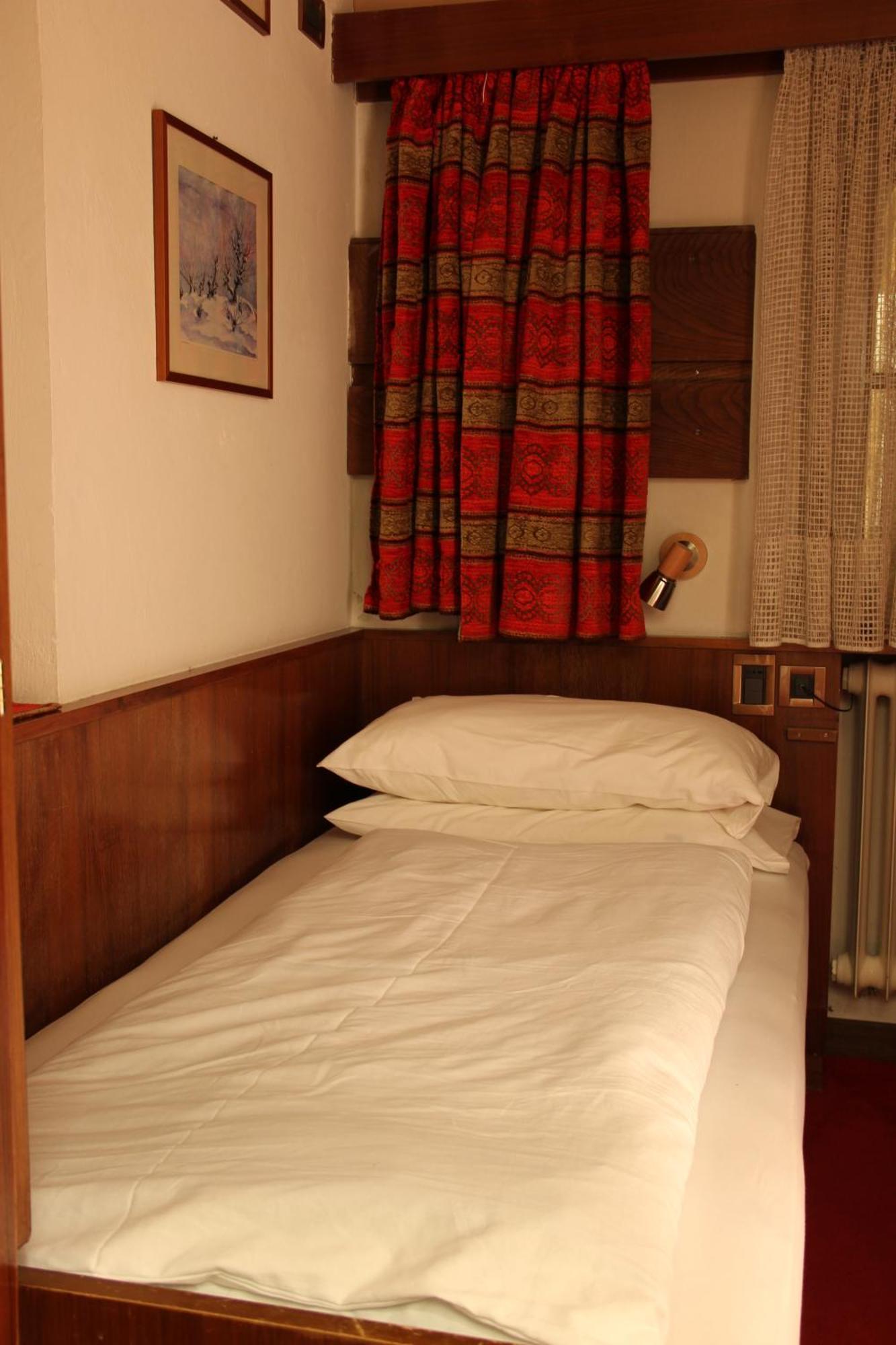 Budget Single Room