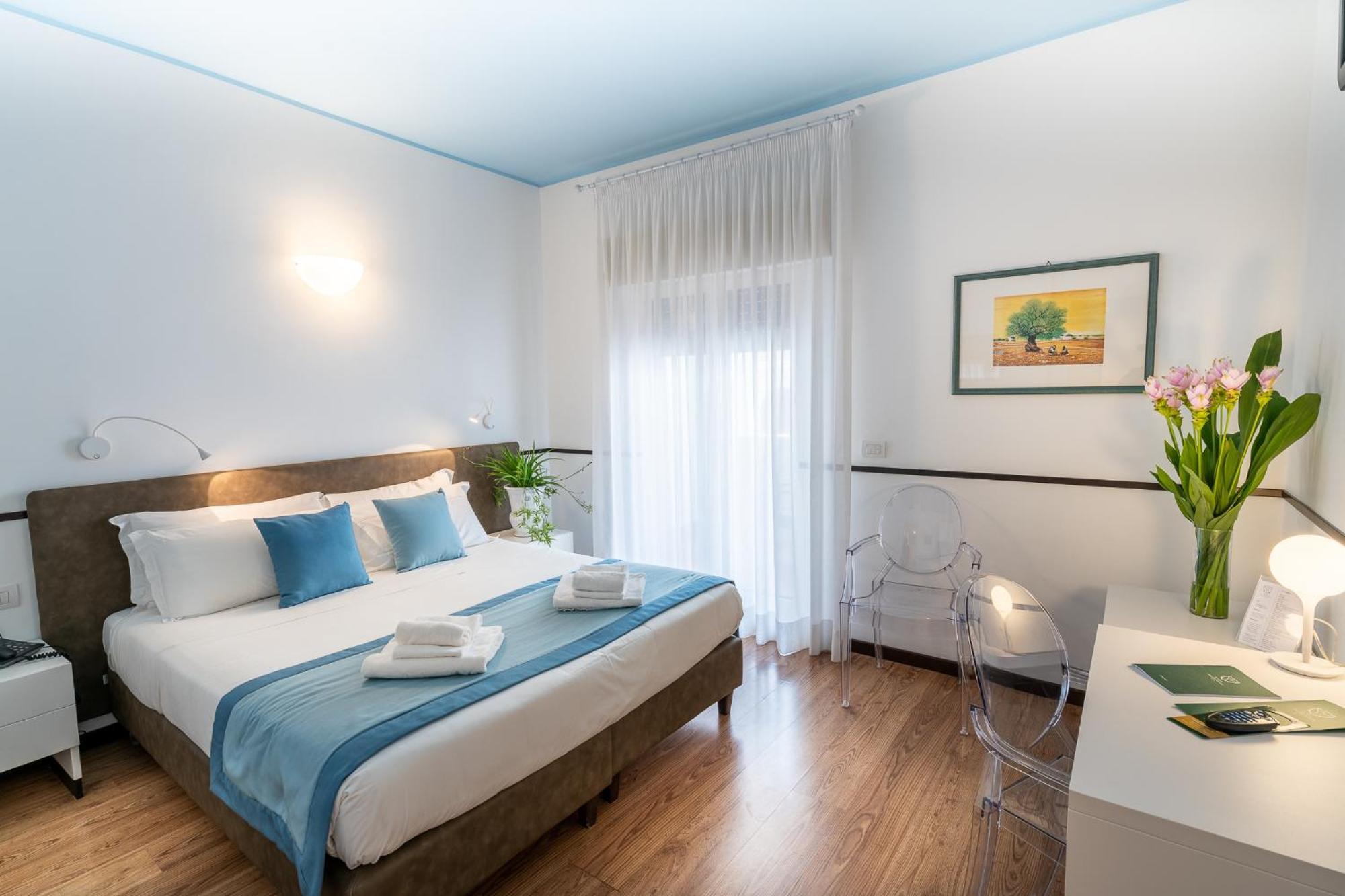 Double or Twin Room Balcony