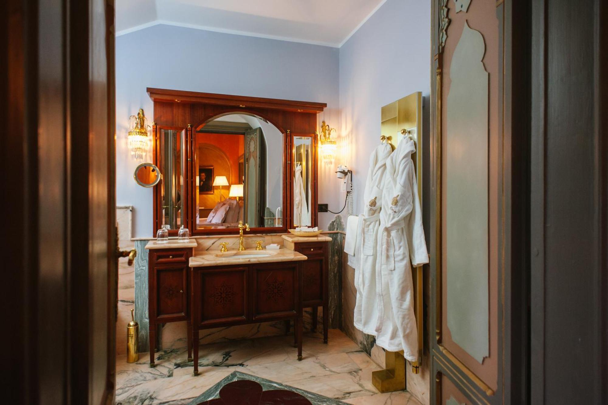 Classic Double or Twin Room