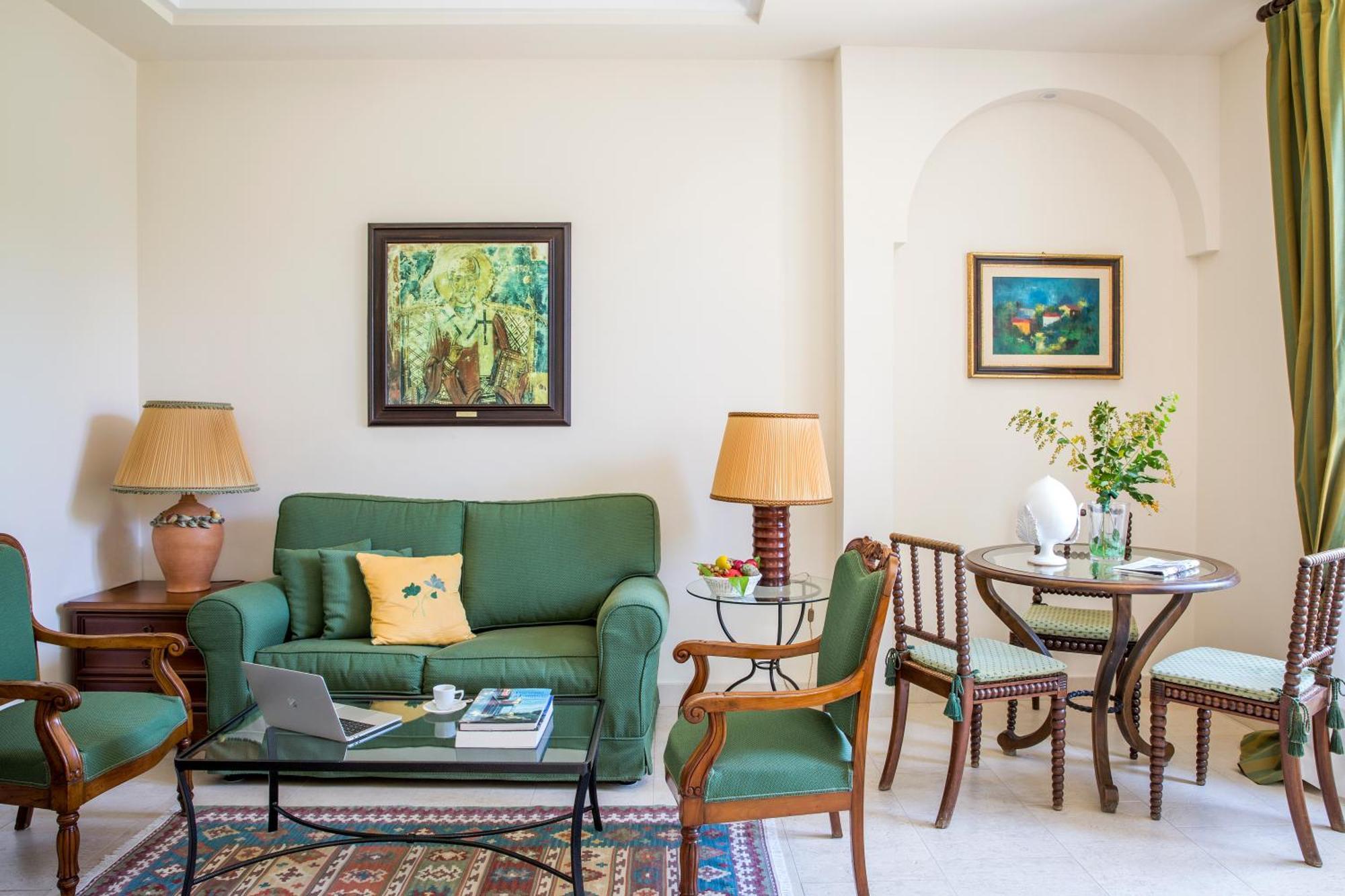 One-Bedroom Suite