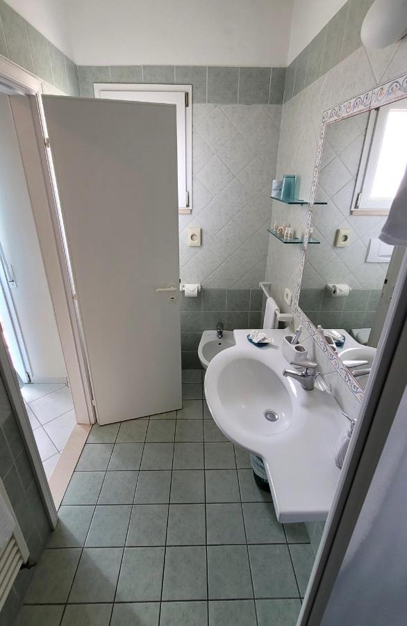 Single Room Balcony