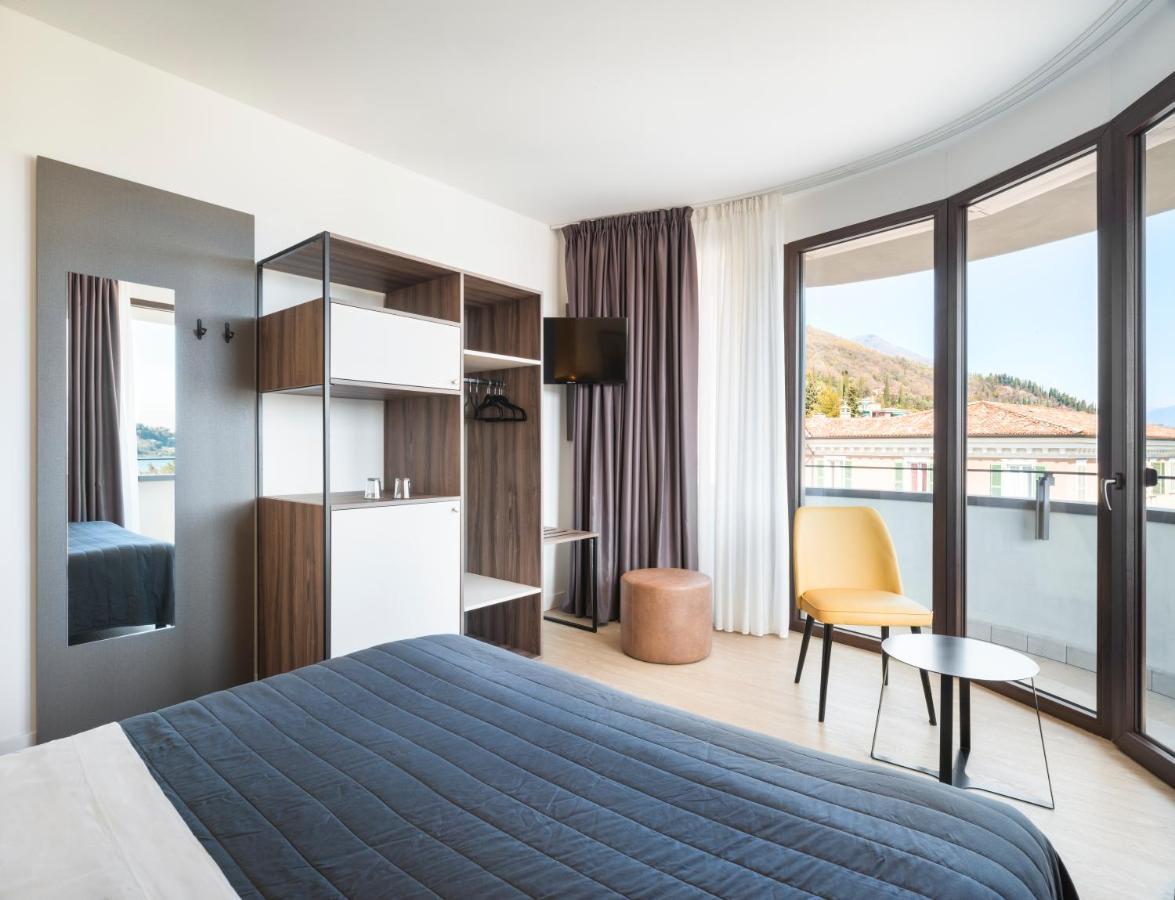 Double Room Lake View