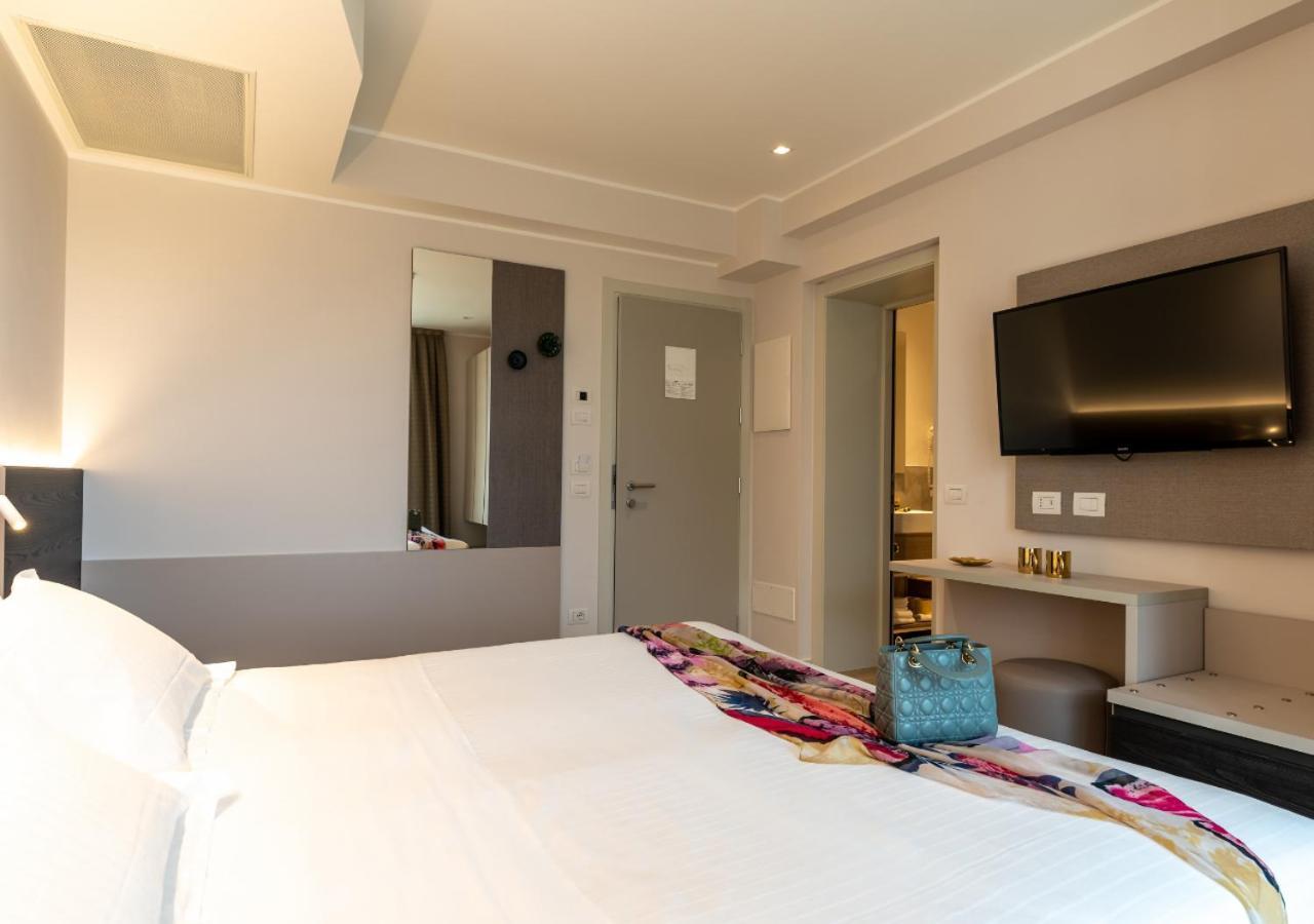 Double or Twin Room Balcony