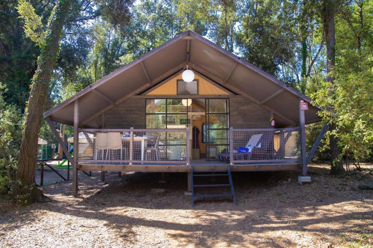 Lodge tent