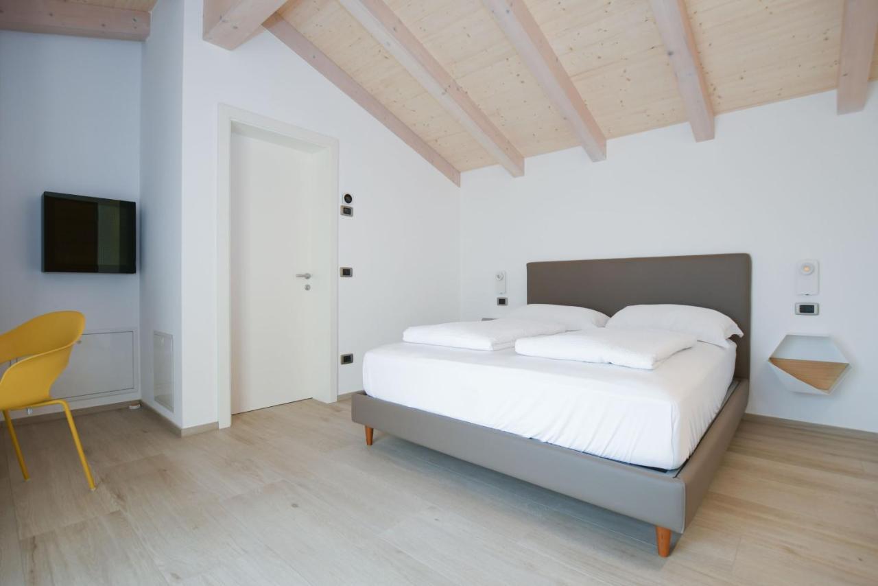Deluxe Double Room Balcony Vineyard View