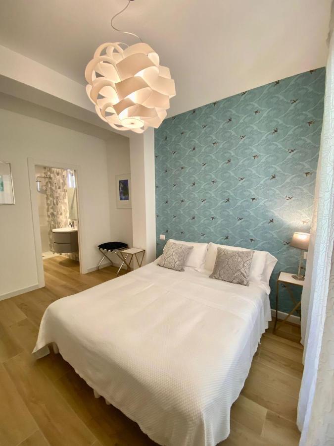 Large Double or Twin Room