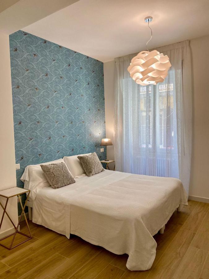 Large Double or Twin Room