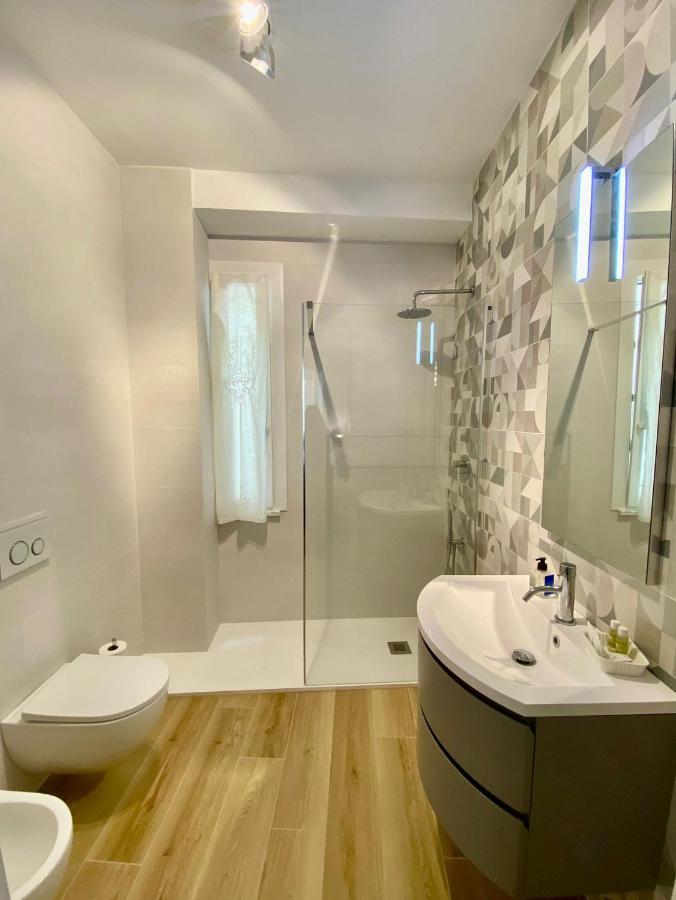 Large Double or Twin Room