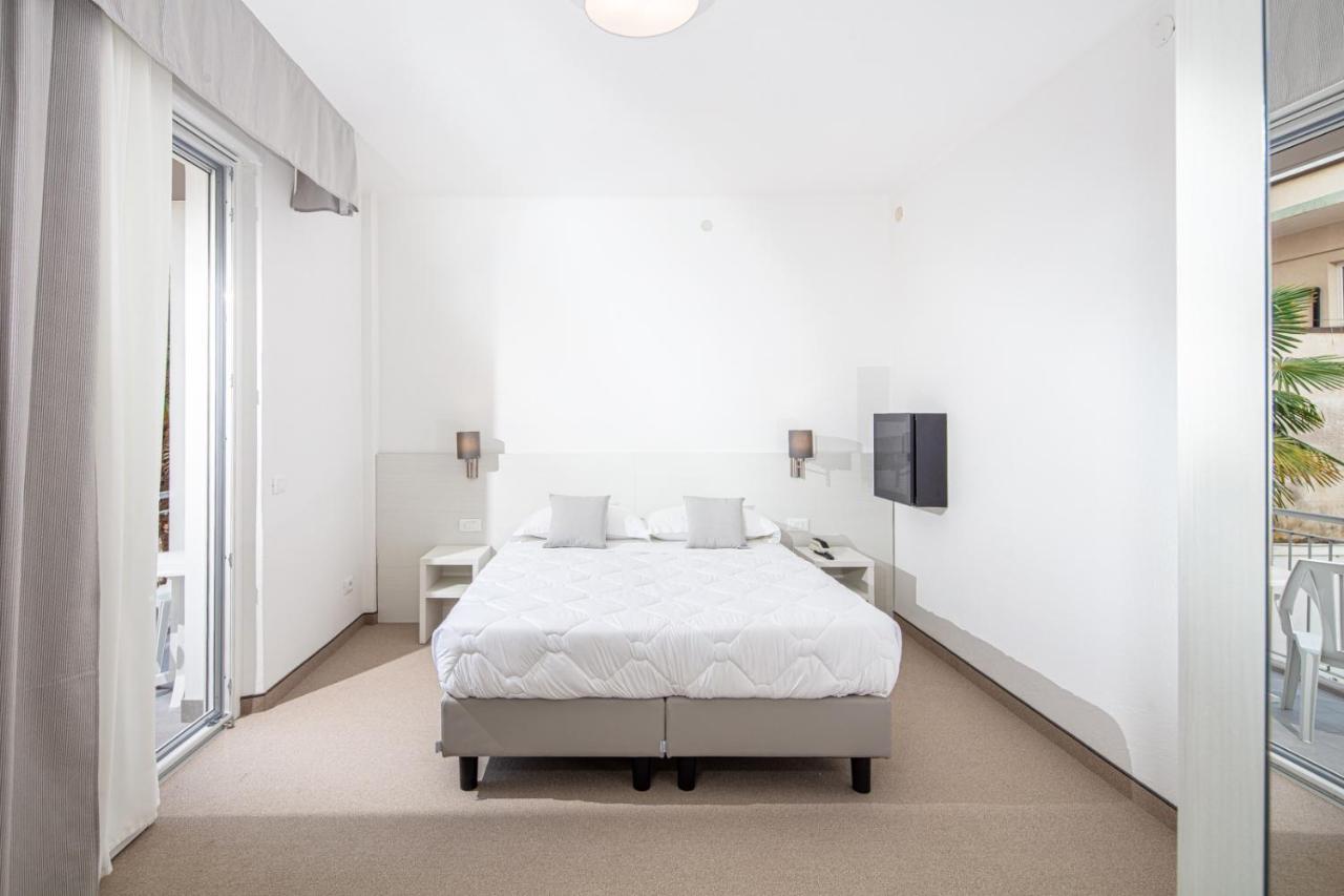 Superior Double or Twin Room,1244596843:JPEG