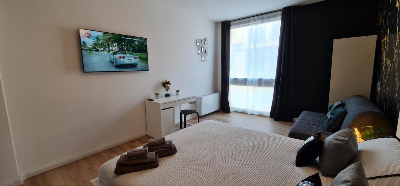 Luxury Quadruple Room,1249828318:JPEG