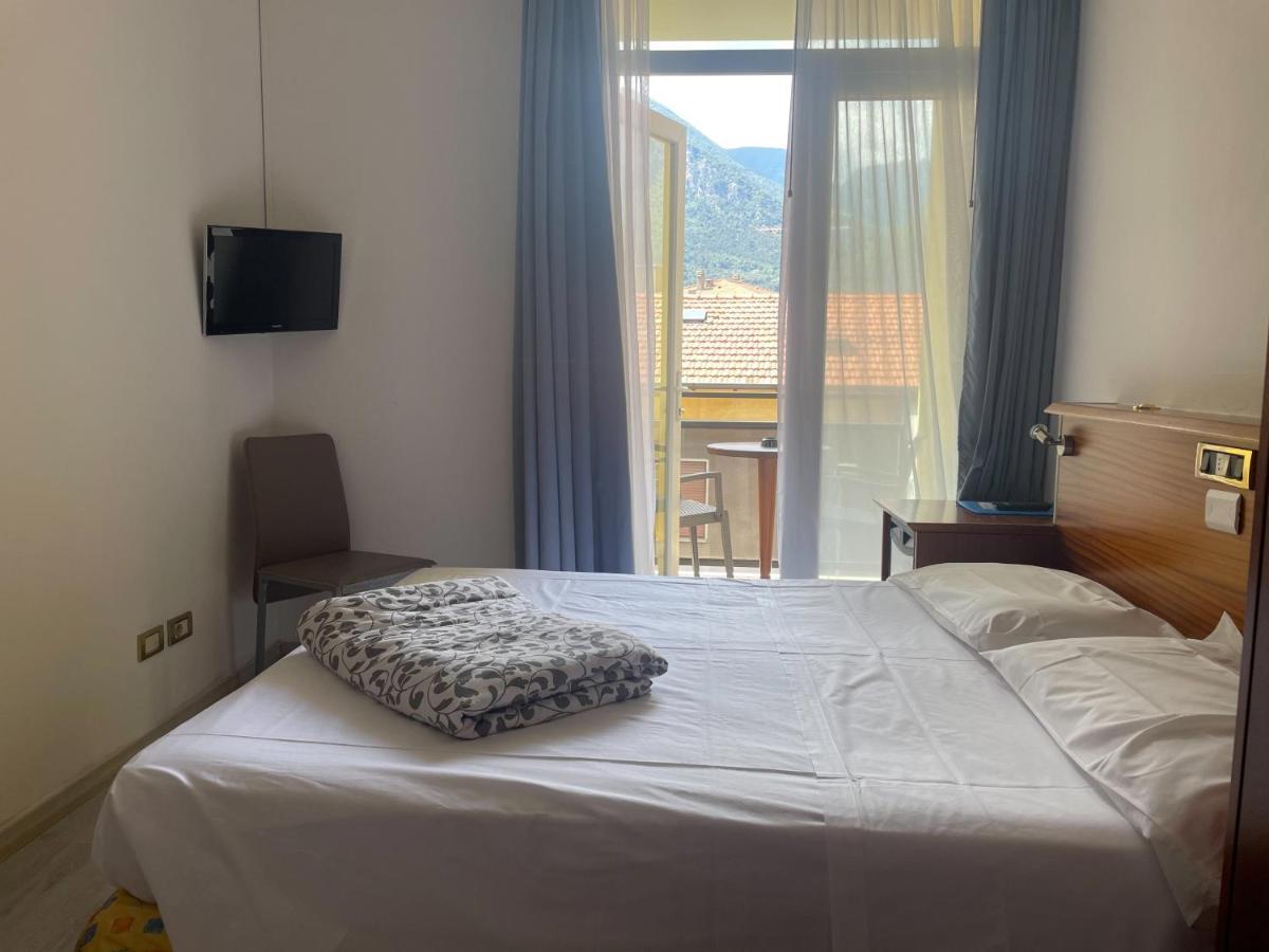 Single Room Balcony