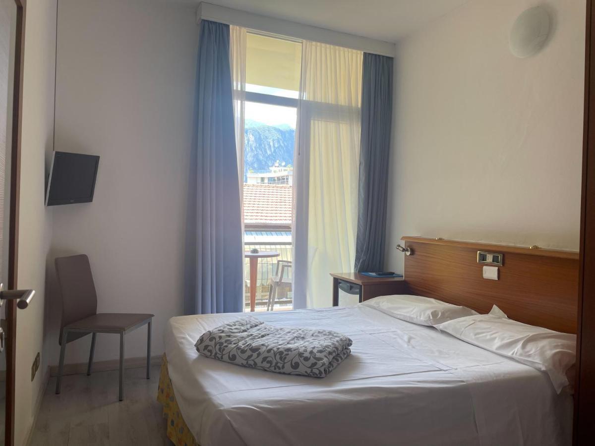 Single Room Balcony