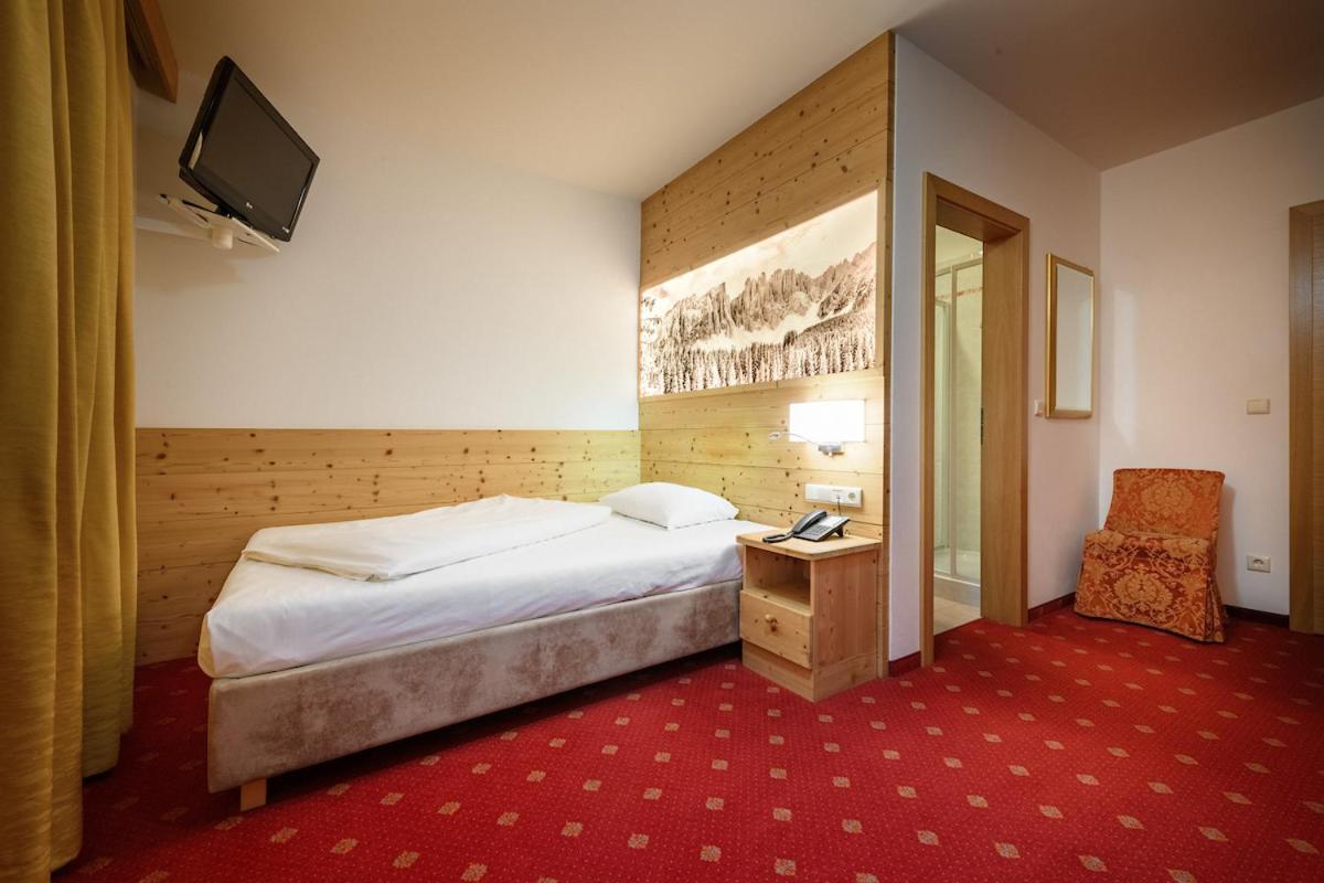 Single Room Balcony