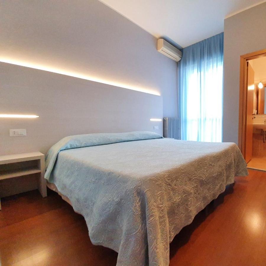 Double or Twin Room with Private Bathroom