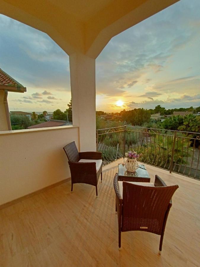 Double or Twin Room Sea View