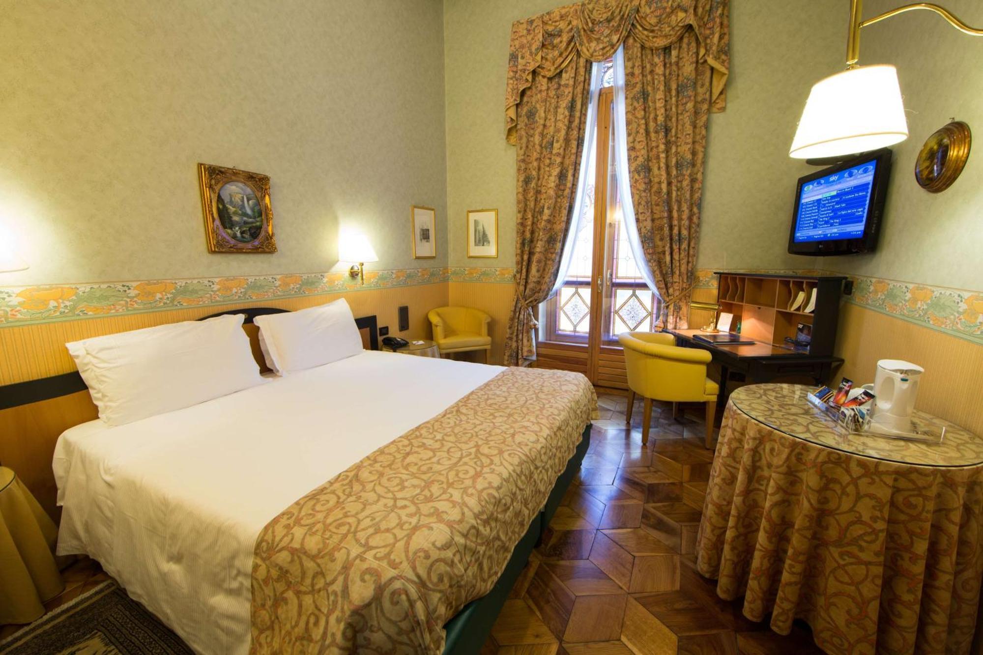 Classic Double Room