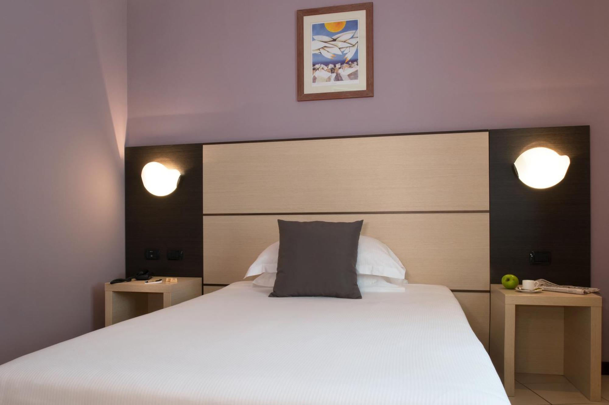 Double Room French Bed