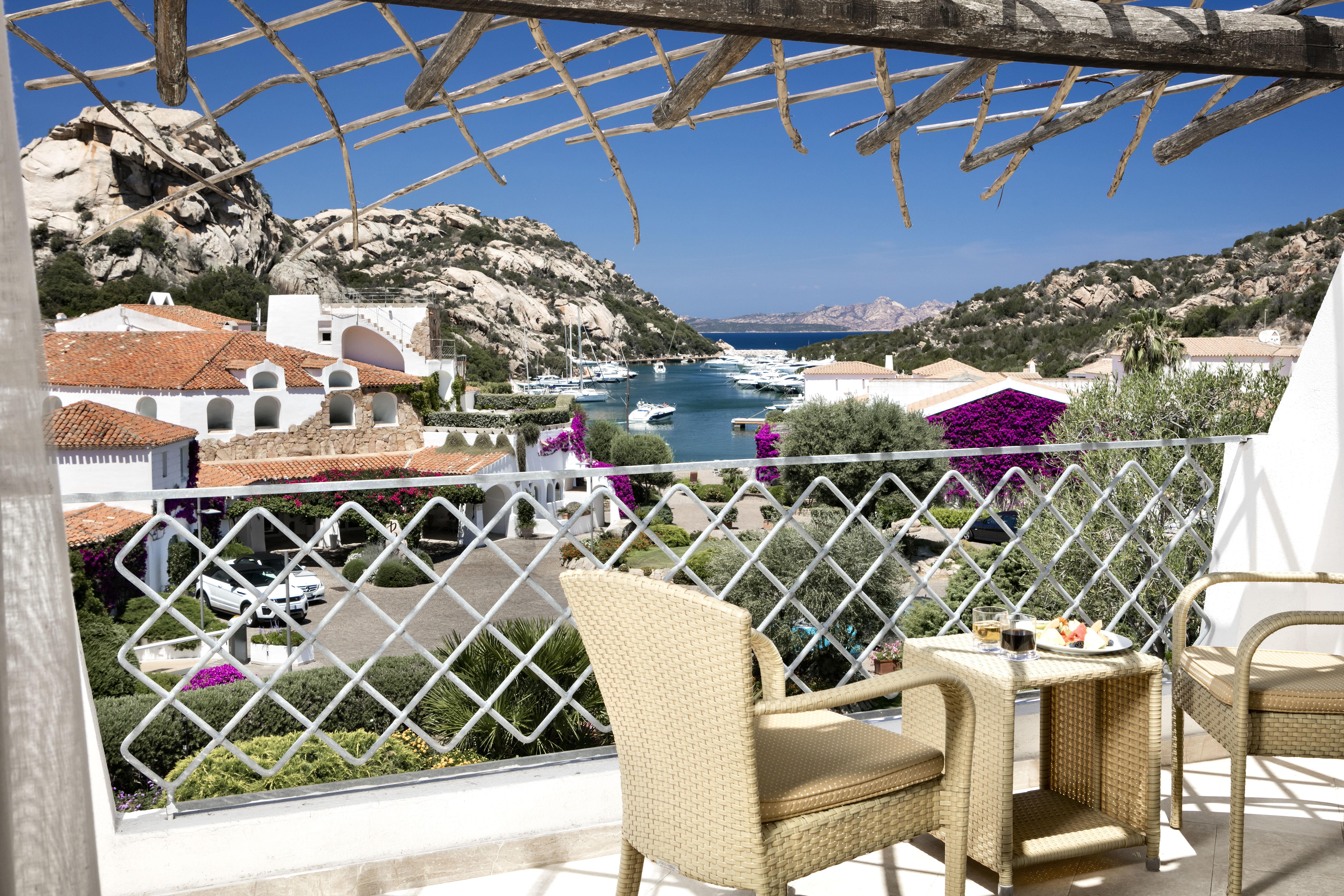 Apartamento com 2 Quartos e Vista Mar