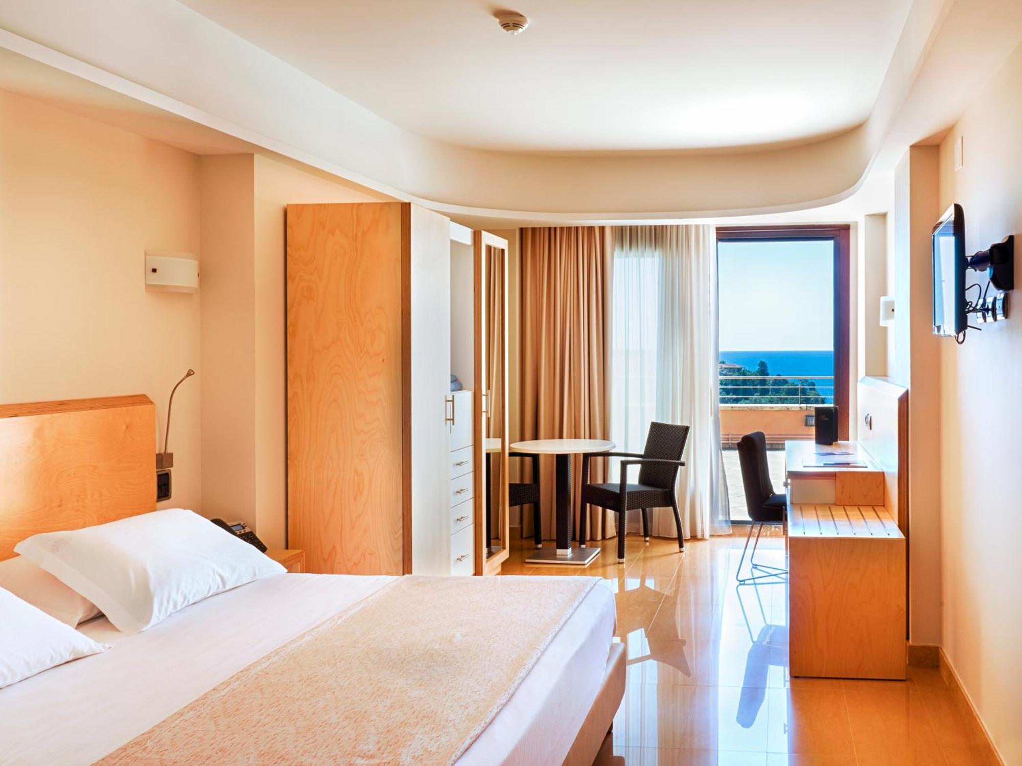 Family Room Sea View