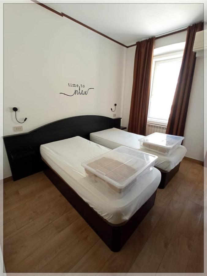 Twin Room Private Bathroom